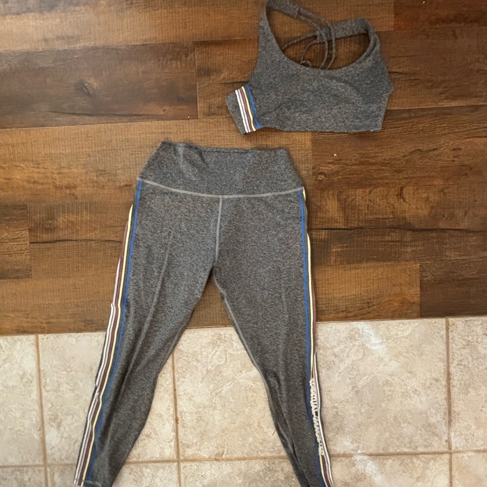 Like New SPIRITUAL GANGSTER Set In Sz Large
